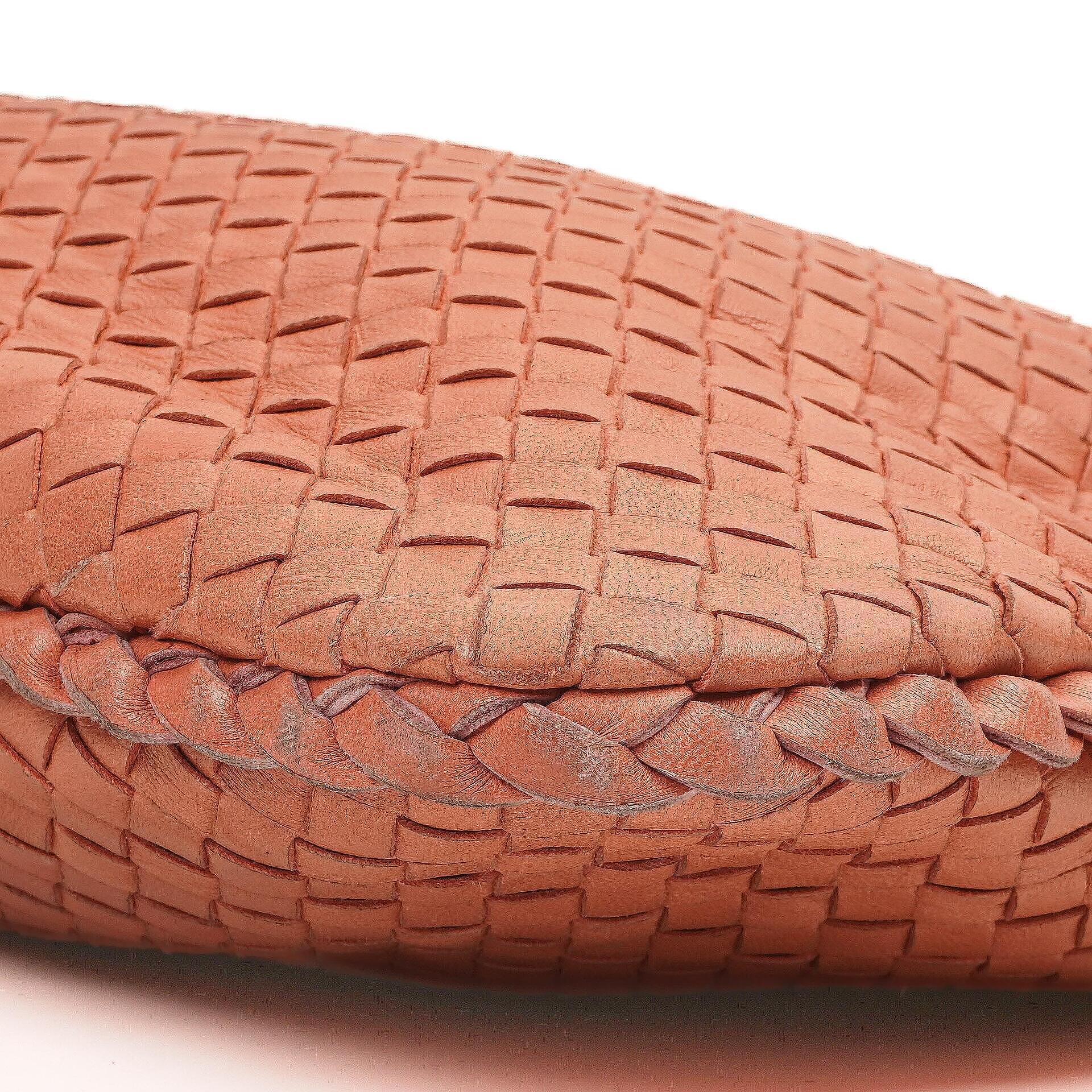 Bottega Veneta Veneta Hobo Tasche Groß aus pfirsichfarbenem Nappa Intrecciato