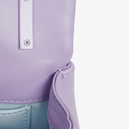 Burberry Kleine Lola Schultertasche aus gestepptem Leder in Lavendel