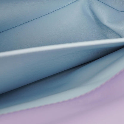 Burberry Kleine Lola Schultertasche aus gestepptem Leder in Lavendel