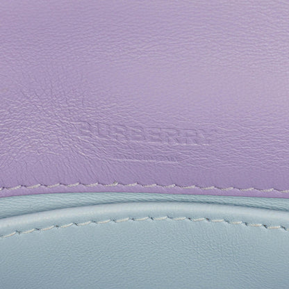 Burberry Kleine Lola Schultertasche aus gestepptem Leder in Lavendel