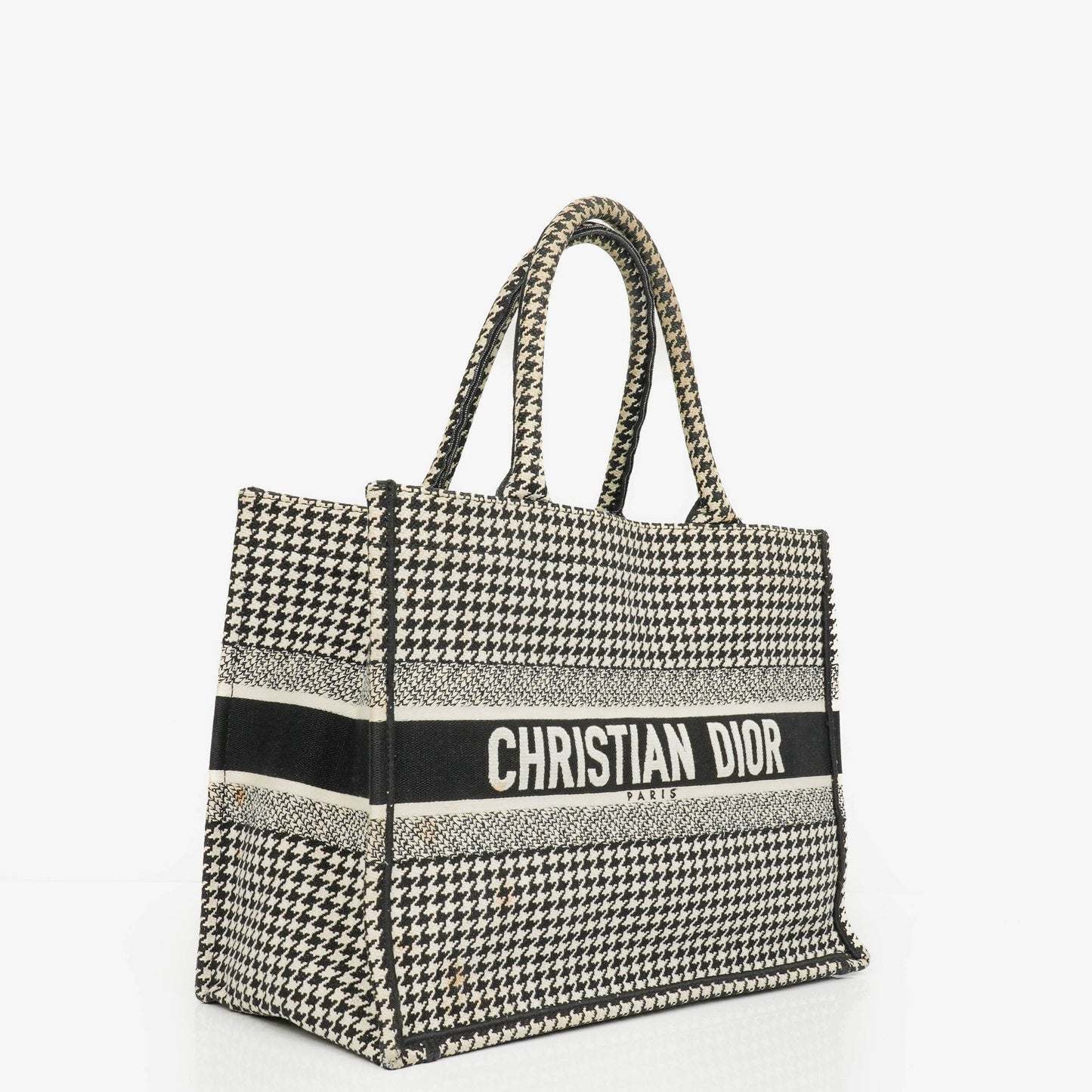 Christian Dior Book Tote Medium aus Canvas mit Hahnentritt-Stickerei in Schwarz und Weiß