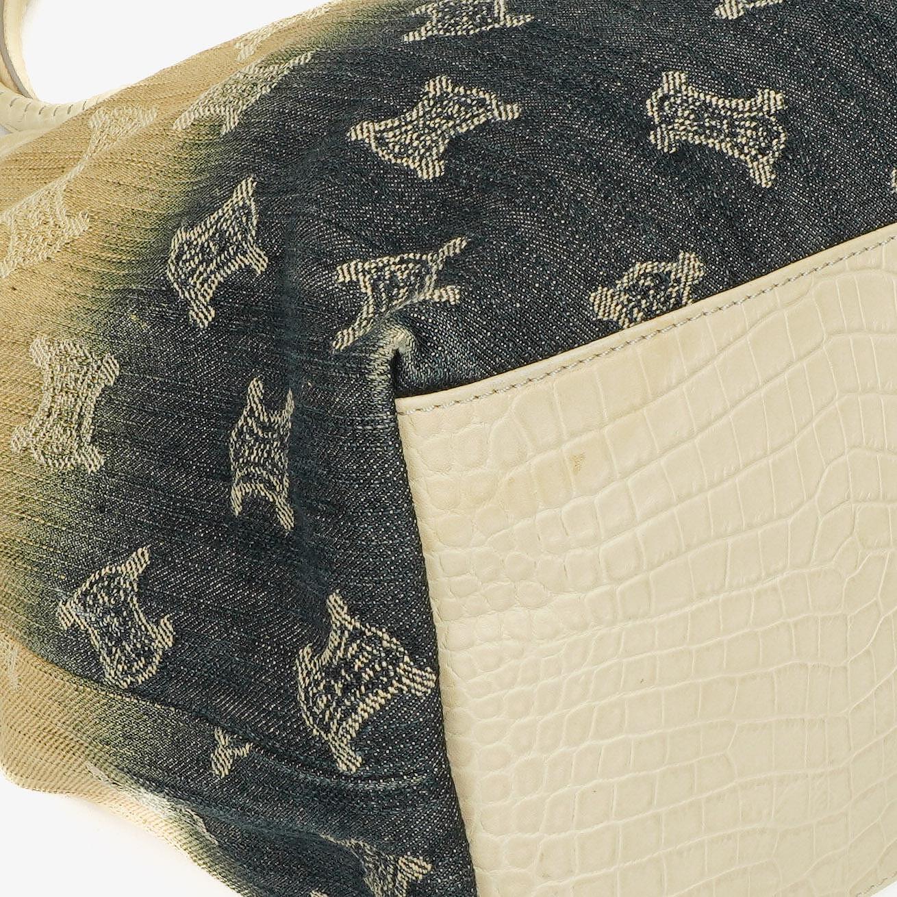 Celine Macadam Denim Tragetasche in Blau/Beige