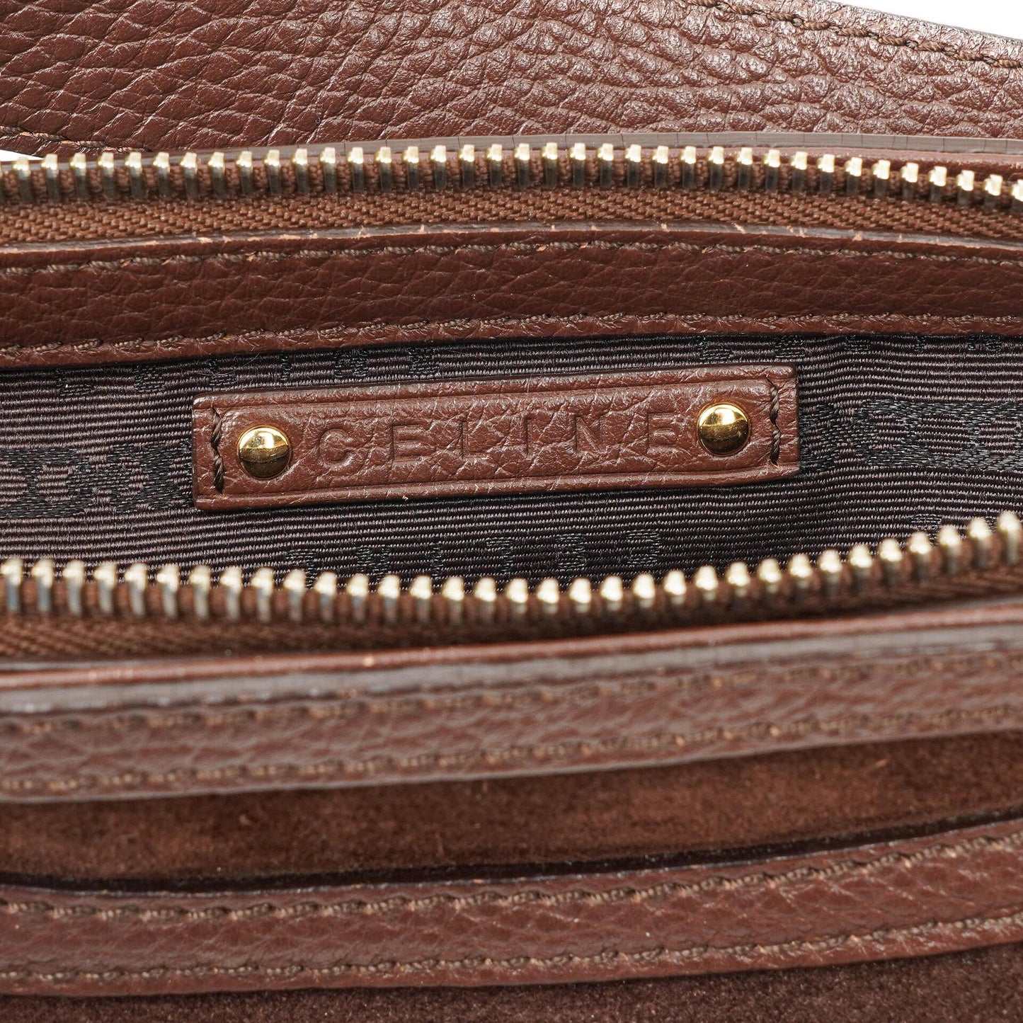 Céline Braune Wildleder- und Leder Schultertasche