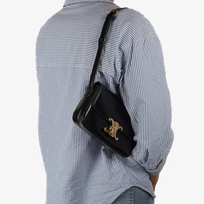 Celine Claude Long Triomphe East West Schultertasche aus glänzendem Kalbsleder