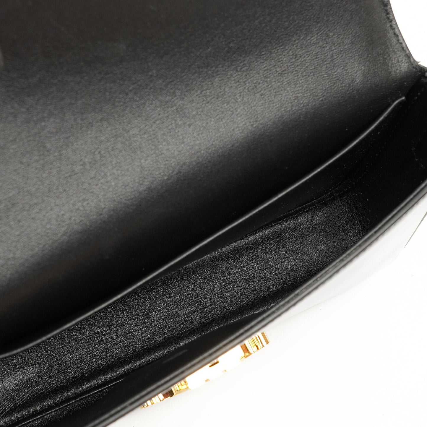 Celine Claude Long Triomphe East West Schultertasche aus glänzendem Kalbsleder