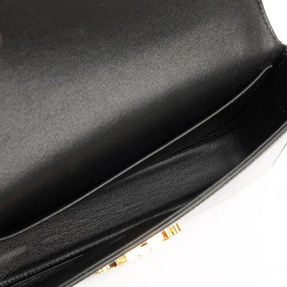 Celine Claude Long Triomphe East West Schultertasche aus glänzendem Kalbsleder