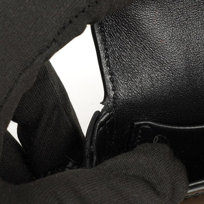 Celine Claude Long Triomphe East West Schultertasche aus glänzendem Kalbsleder