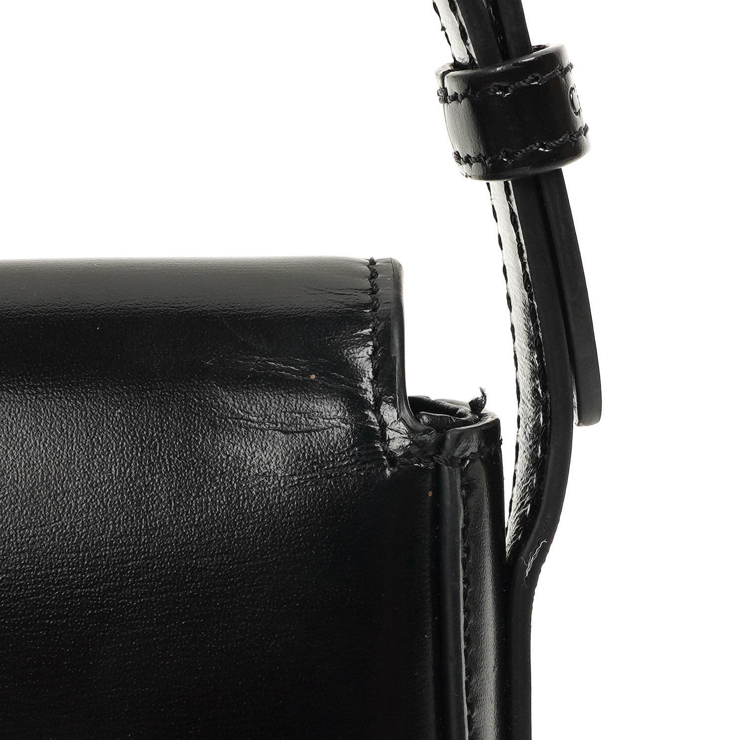 Celine Claude Long Triomphe East West Schultertasche aus glänzendem Kalbsleder