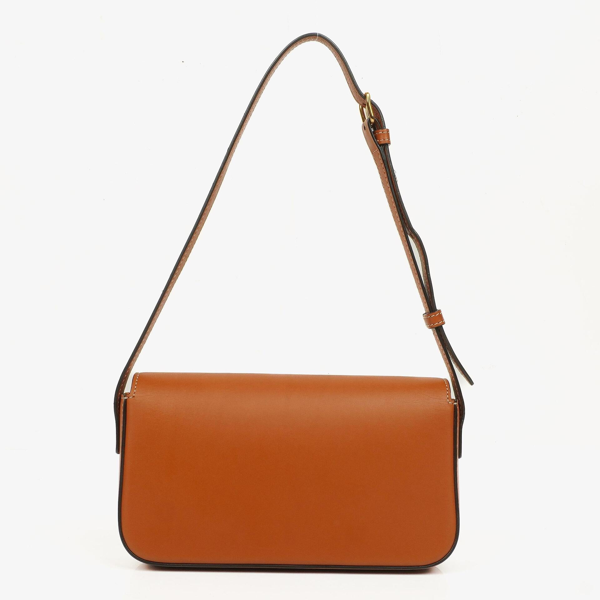 Celine Claude Long Triomphe Schultertasche aus Kalbsleder in Tan