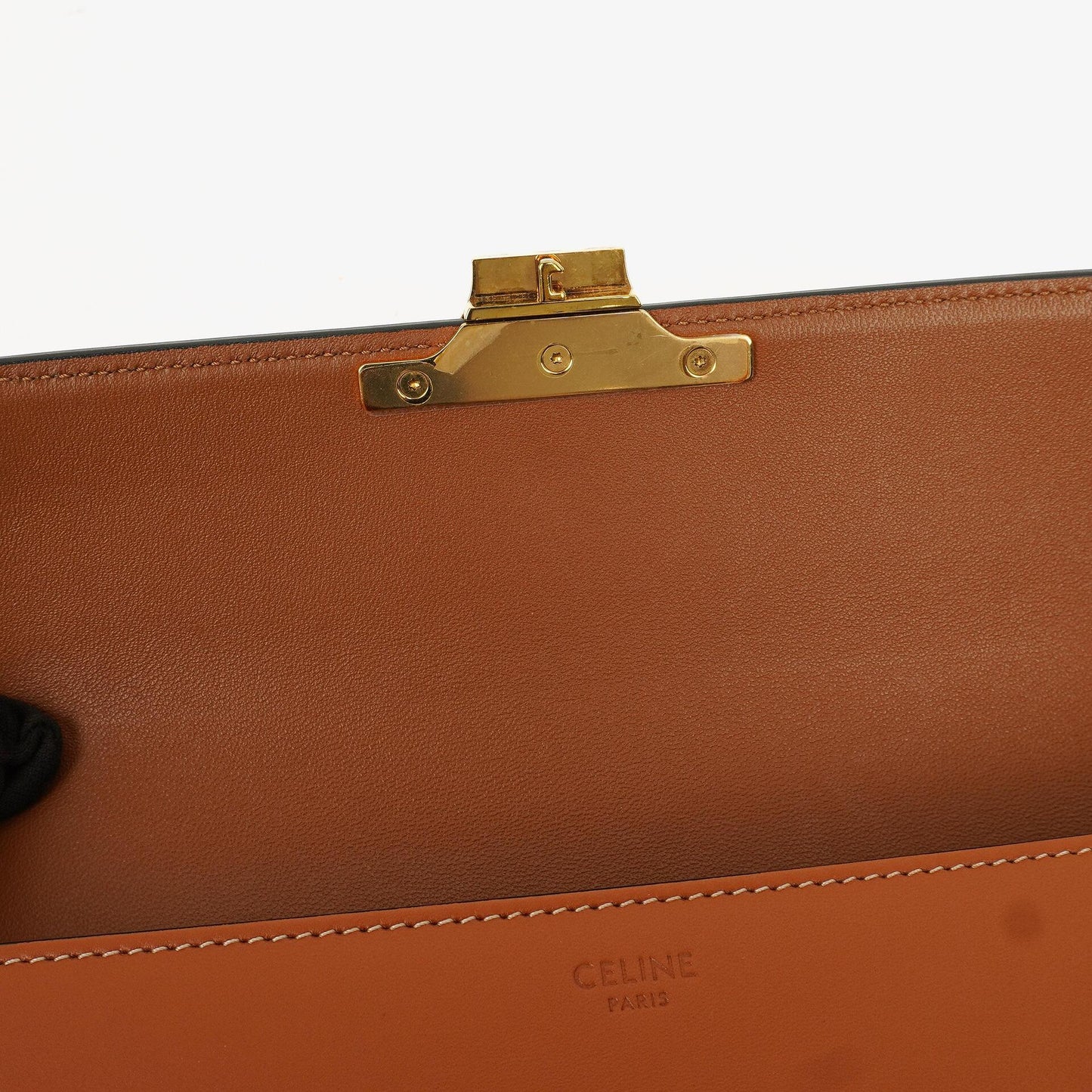 Celine Claude Long Triomphe Schultertasche aus Kalbsleder in Tan