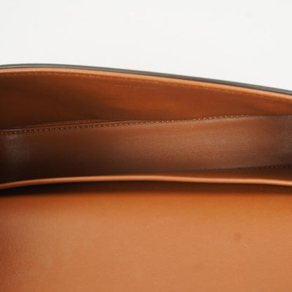 Celine Claude Long Triomphe Schultertasche aus Kalbsleder in Tan