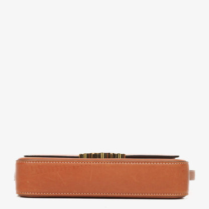 Celine Claude Long Triomphe Schultertasche aus tan Kalbsleder
