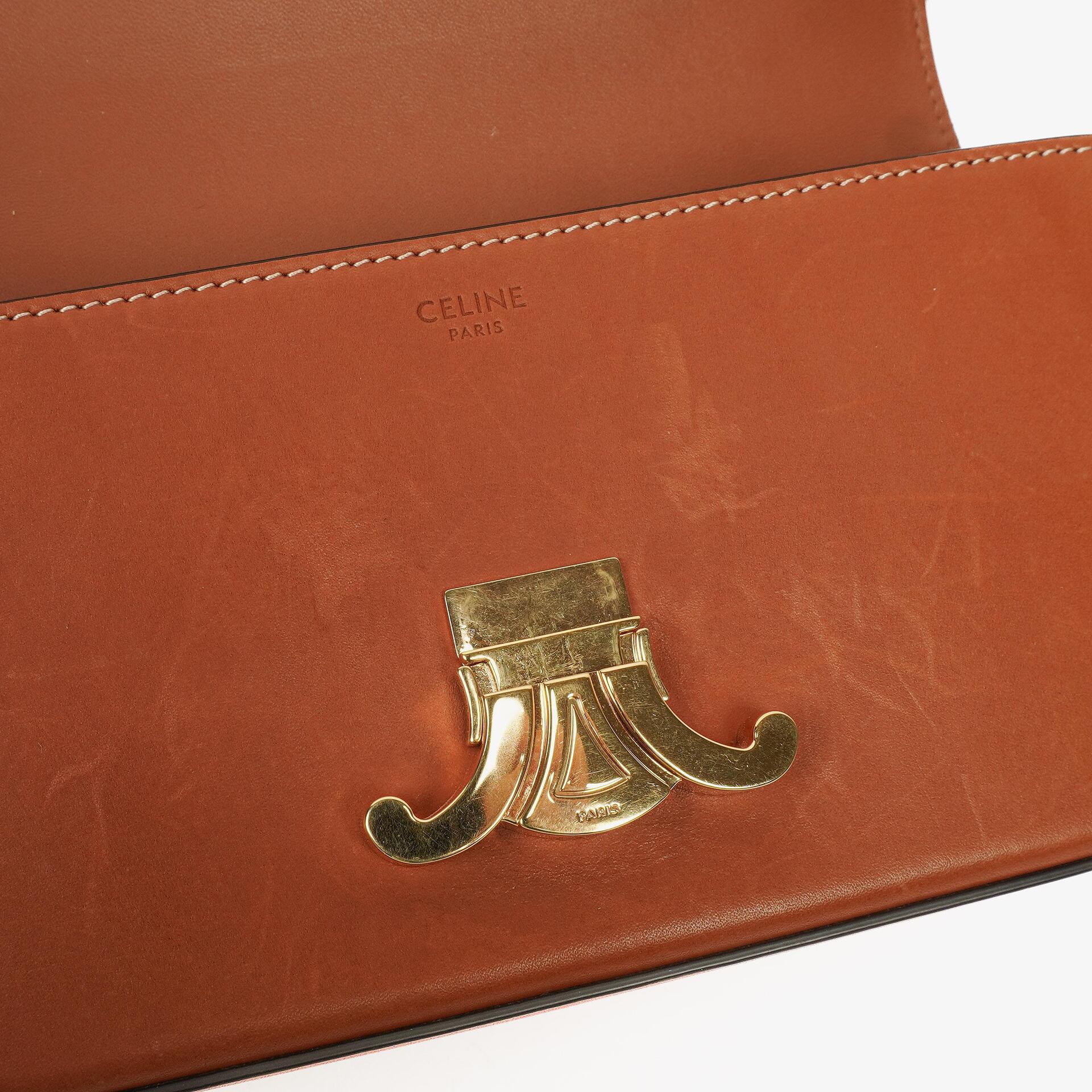 Celine Claude Long Triomphe Schultertasche aus tan Kalbsleder