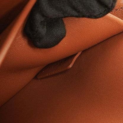 Celine Claude Long Triomphe Schultertasche aus tan Kalbsleder