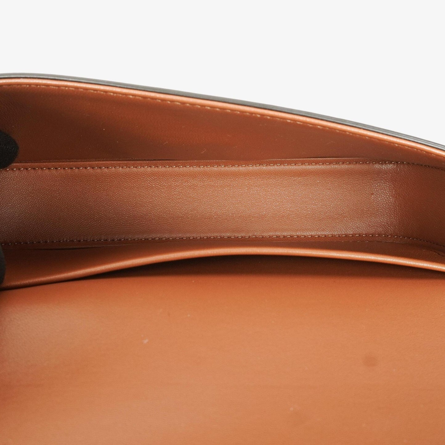 Celine Claude Long Triomphe Schultertasche aus tan Kalbsleder
