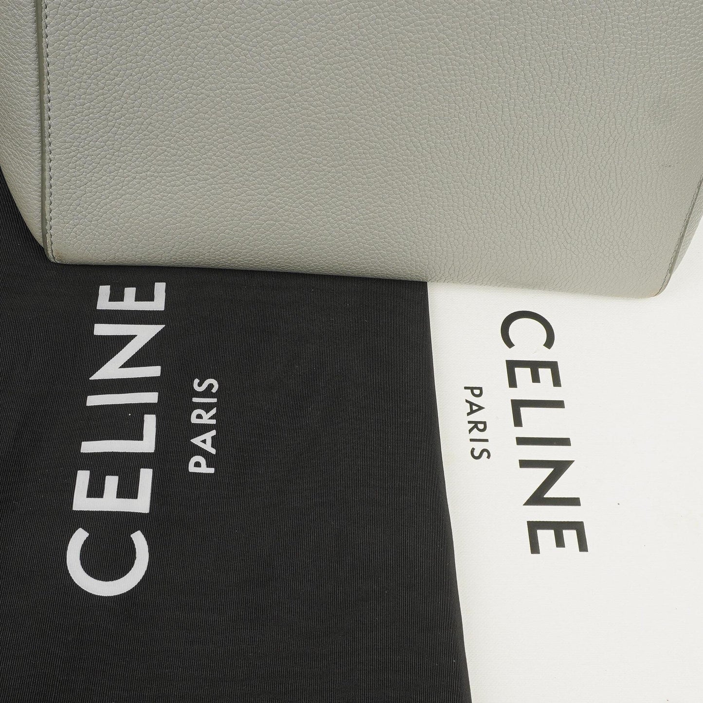 Celine Seau Sangle Bucket Bag aus grauem weichem genarbtem Kalbsleder