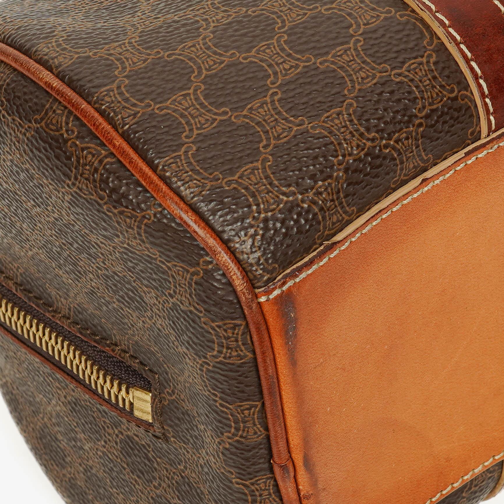 Celine Macadam Barrel Tasche aus beschichtetem Canvas