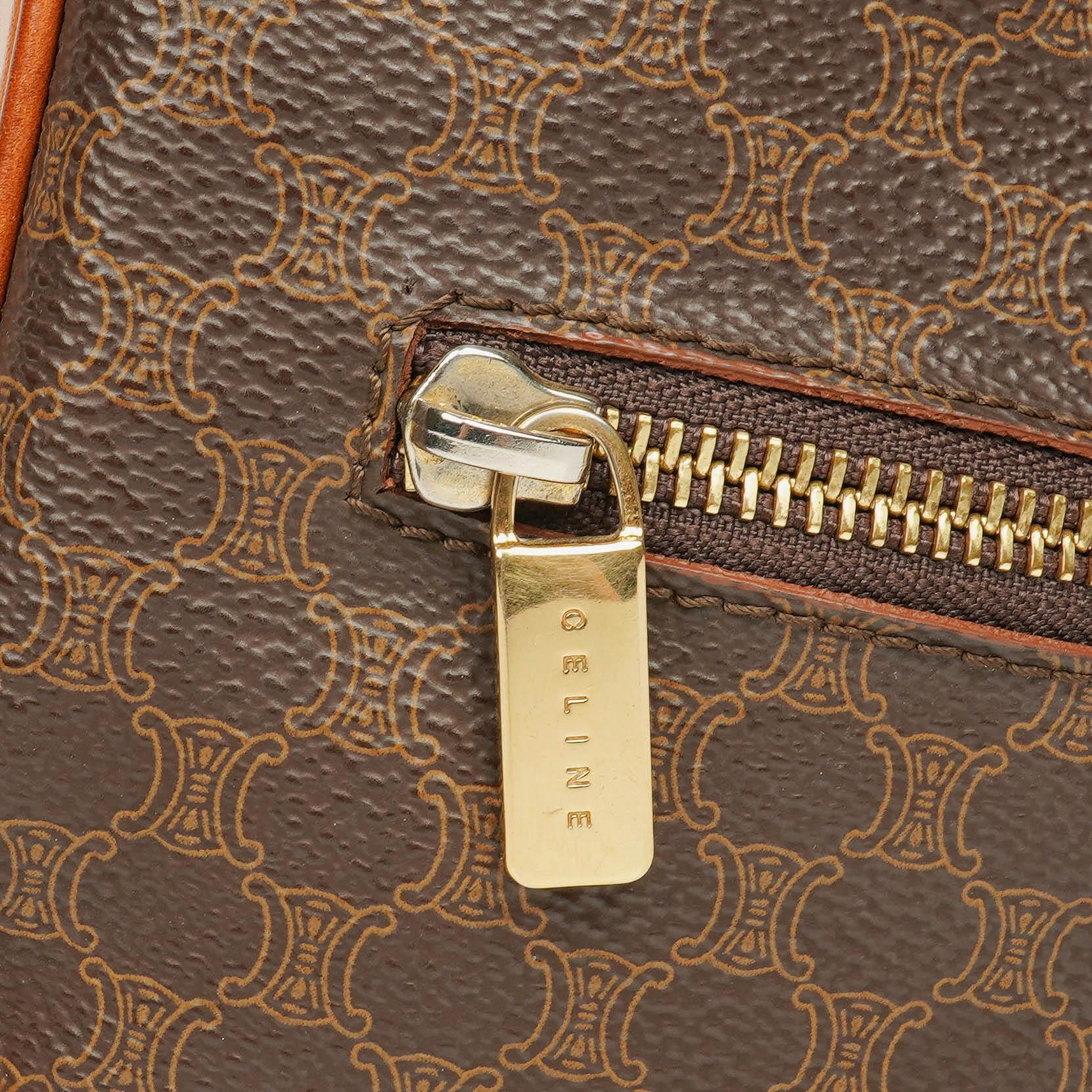 Celine Macadam Barrel Tasche aus beschichtetem Canvas