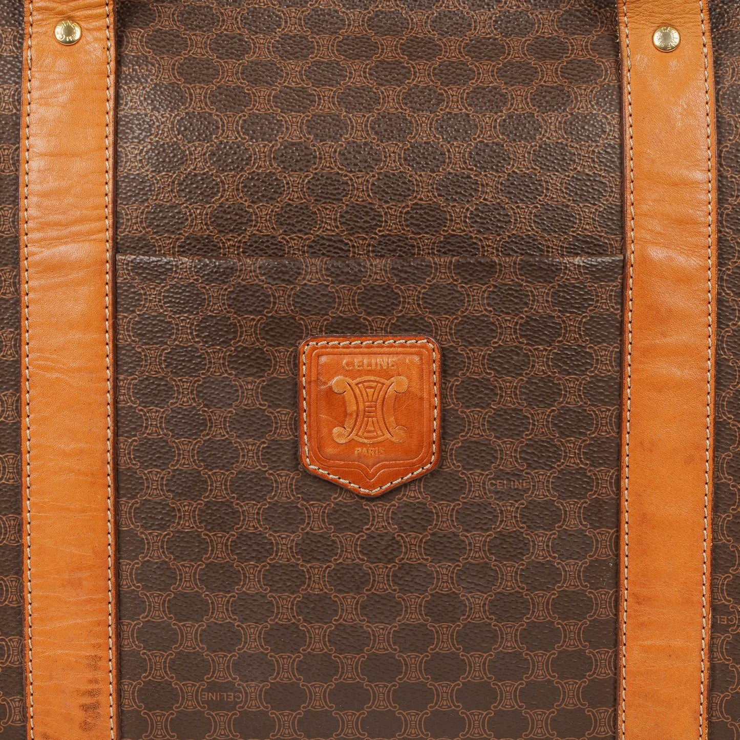 CELINE Macadam Triomphe Schultertasche in Braun