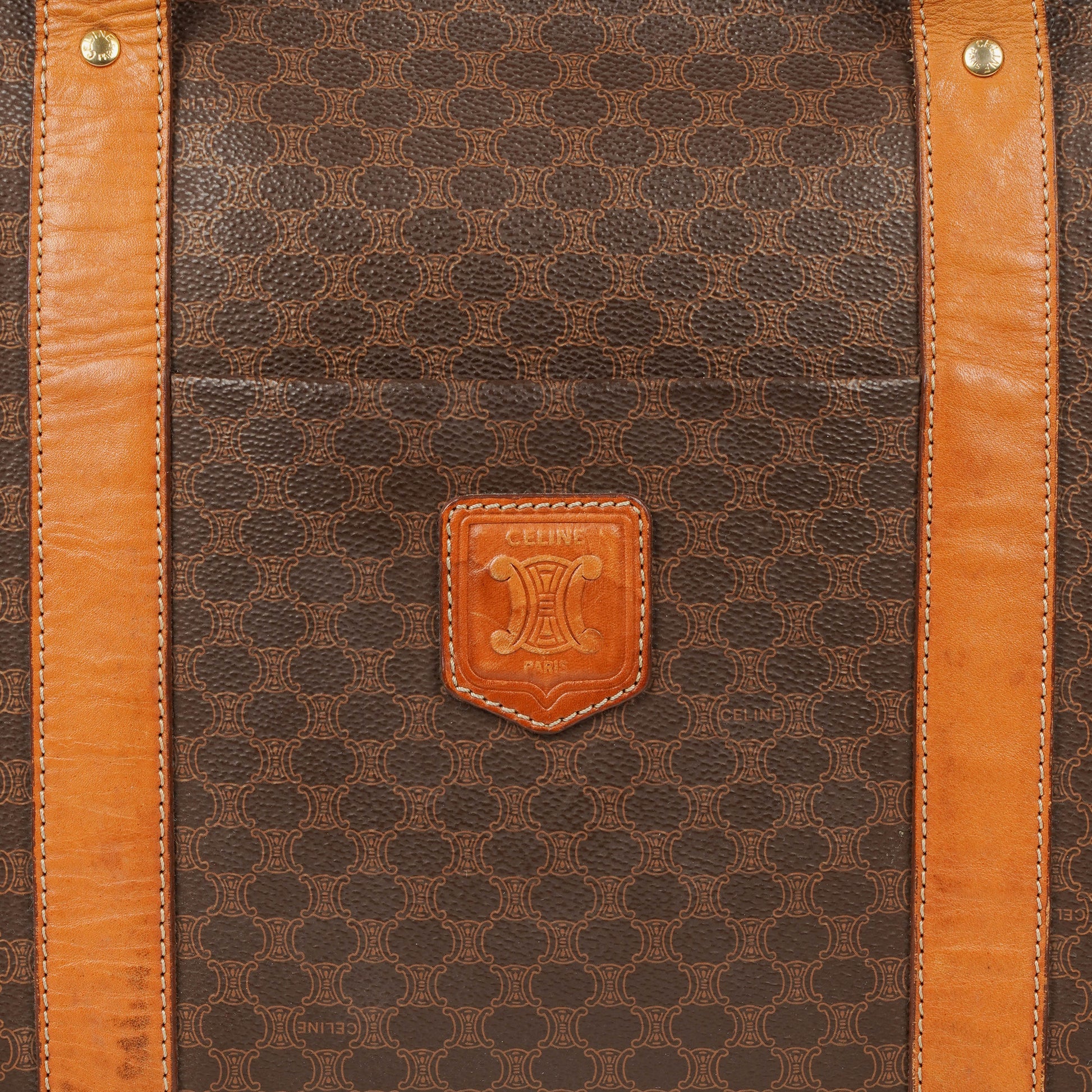 CELINE Macadam Triomphe Schultertasche in Braun