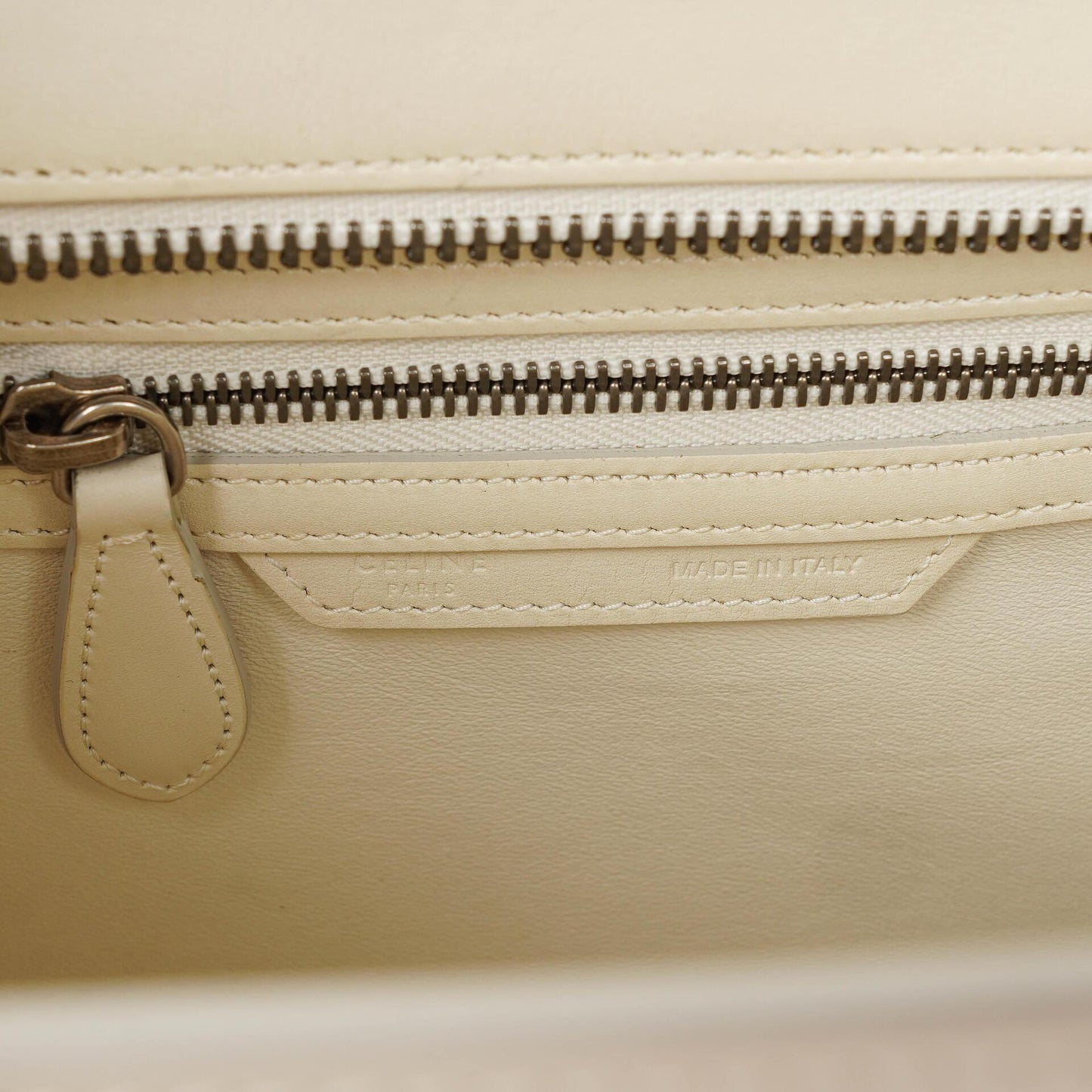 Celine Micro Luggage Handtasche aus cremefarbenem Kalbsleder mit mehrfarbigen Nähten
