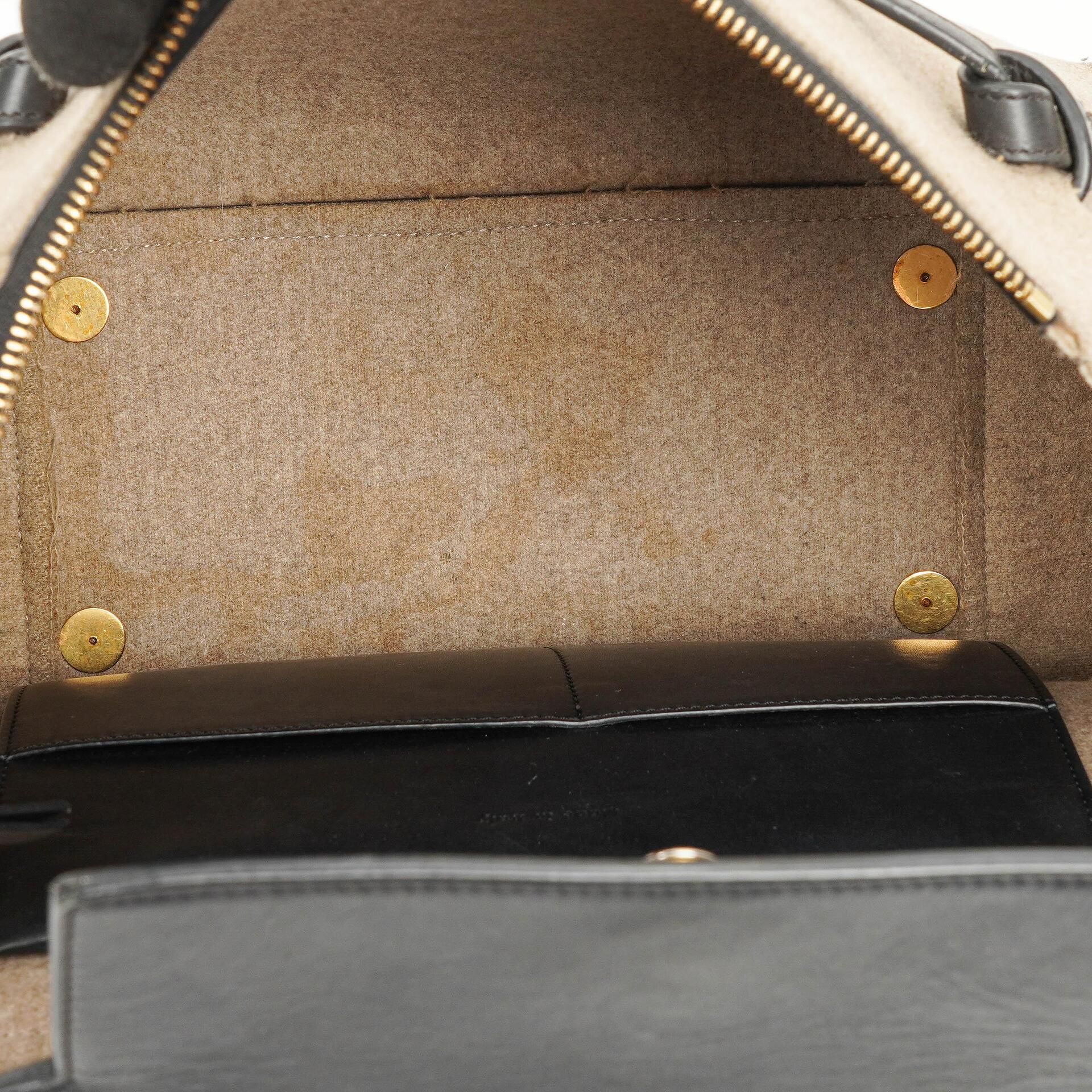 Celine Mini Belt Bag aus beigem glattem Kalbsleder