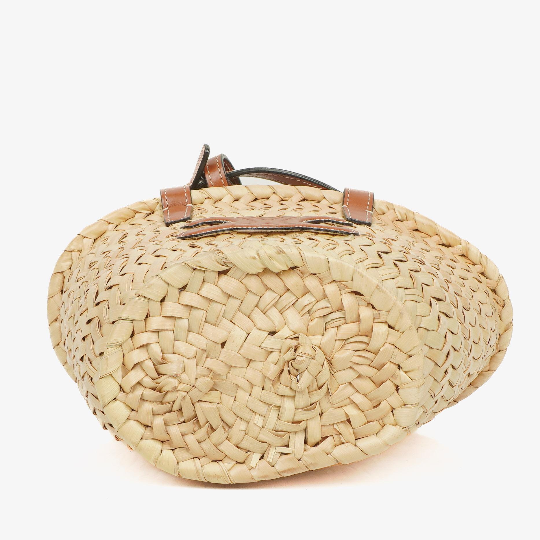 Celine Classic Triomphe Nano Panier aus Kalbsleder mit Palmblättern