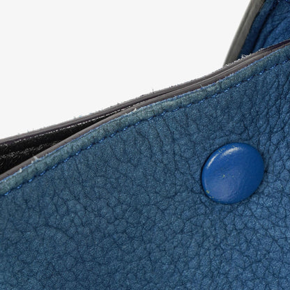Celine kleine Trapeze Tasche aus mehrfarbig gestreiftem Canvas