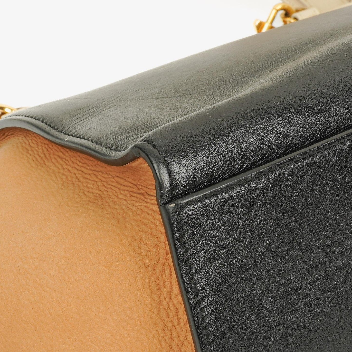 Celine Kleine Trapeze Tasche aus Tri-Color Leder und Wildleder