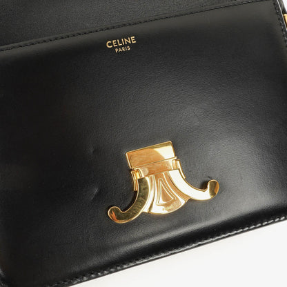 Celine Triomphe Tasche aus glänzendem Kalbsleder mit verstellbarem Leder-Schulterriemen