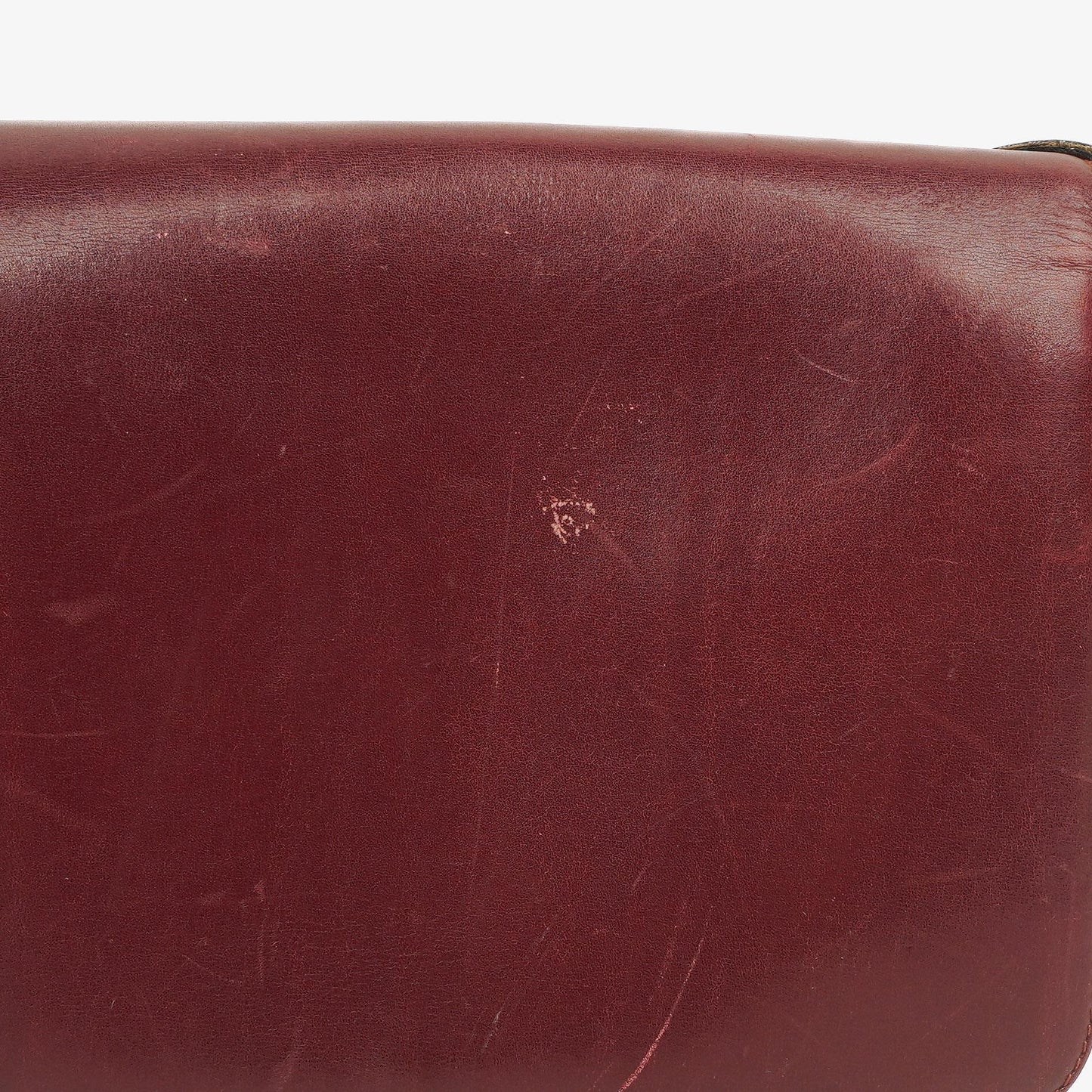 Céline Triomphe Schultertasche aus burgunderfarbenem glänzendem Kalbsleder