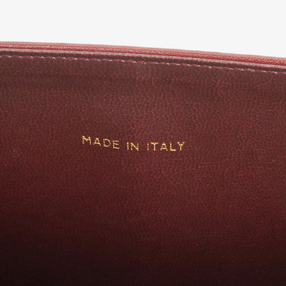 Céline Triomphe Schultertasche aus burgunderfarbenem glänzendem Kalbsleder