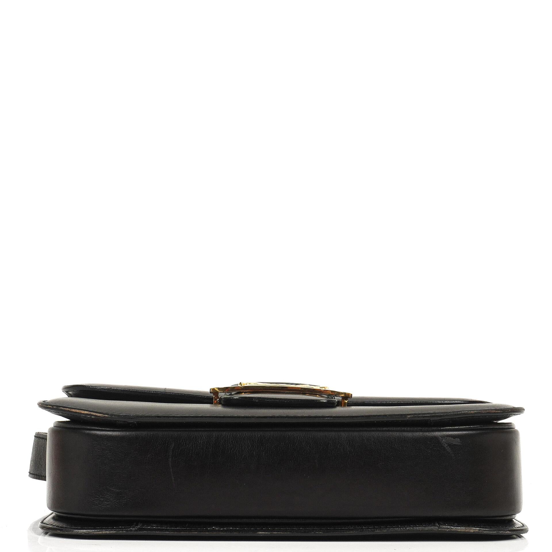 Celine Vintage Caleche Schultertasche aus schwarzem Box Kalbsleder