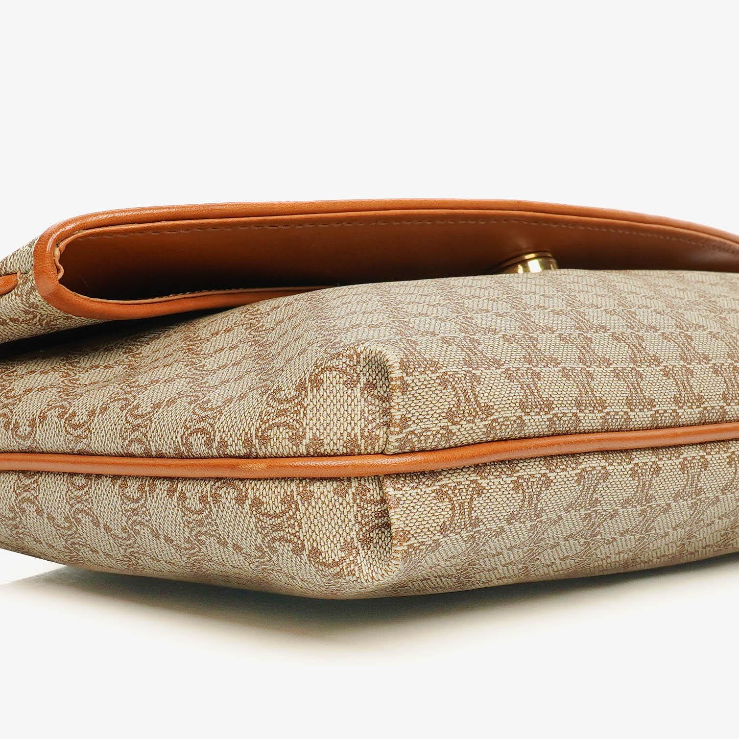 Celine Vintage Macadam Triomphe Clutch in Beige