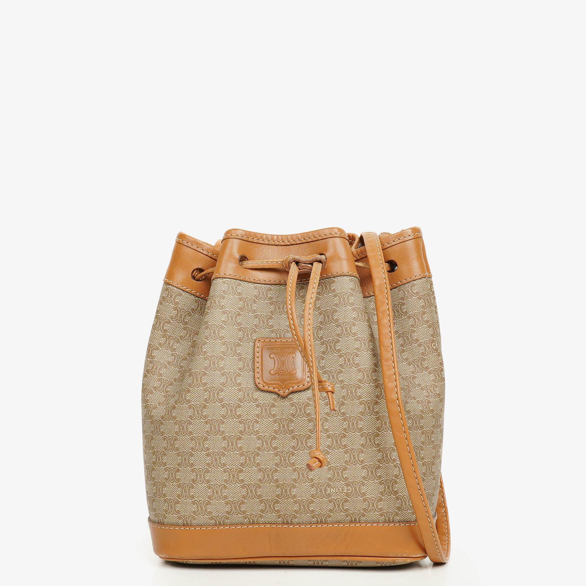 Celine Vintage Macadam Triomphe Bucket Bag mit Kordelzug in Beige