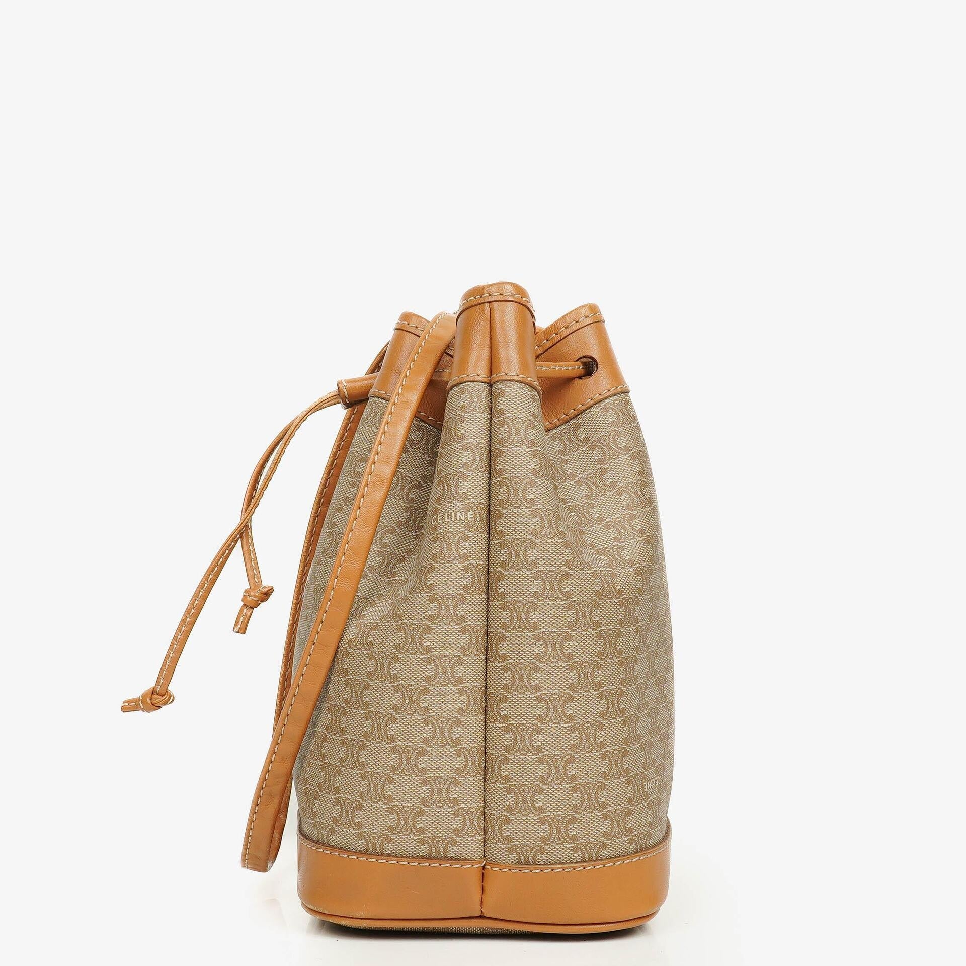 Celine Vintage Macadam Triomphe Bucket Bag mit Kordelzug in Beige