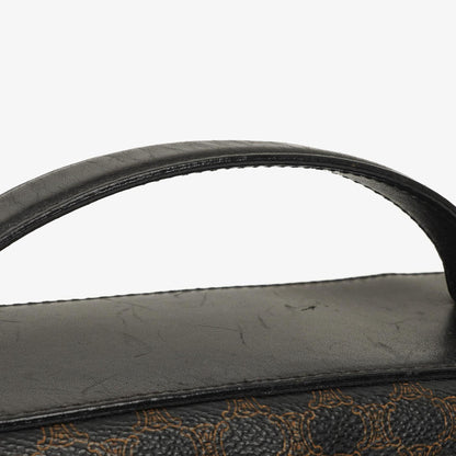 Celine Vintage Macadam Triomphe Vanity Bag in Schwarz
