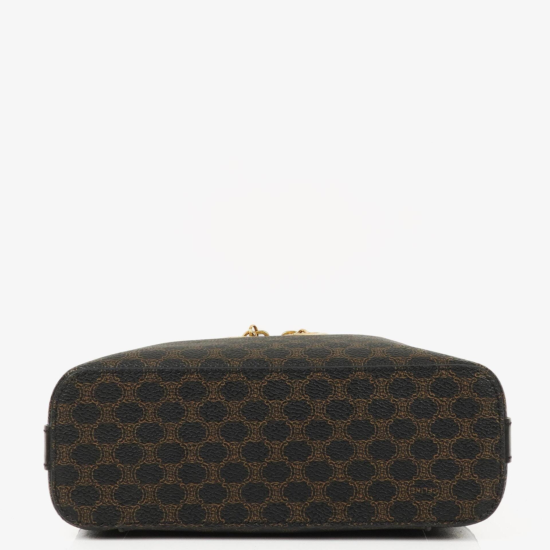Celine Vintage Macadam Triomphe Vanity Bag in Schwarz