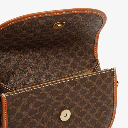 Celine Vintage Macadam Triomphe Braun Umhängetasche