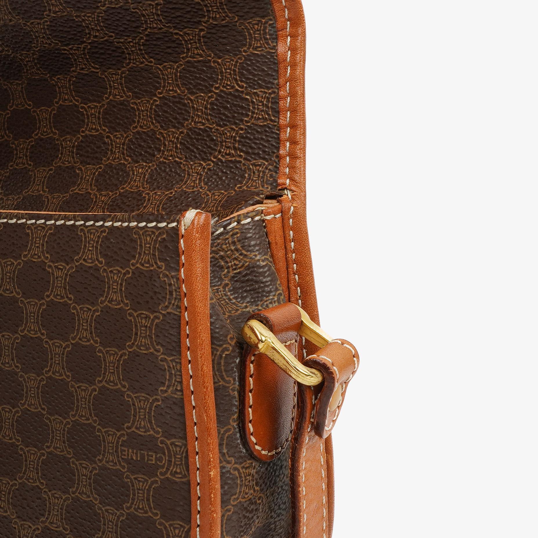 Celine Vintage Macadam Triomphe Braun Umhängetasche