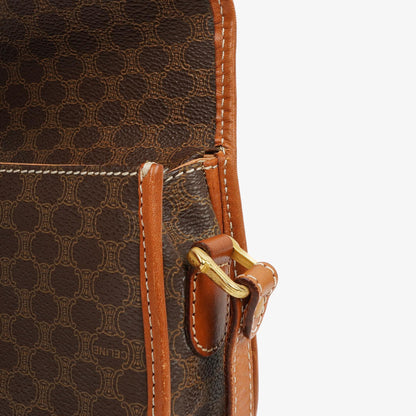 Celine Vintage Macadam Triomphe Braun Umhängetasche