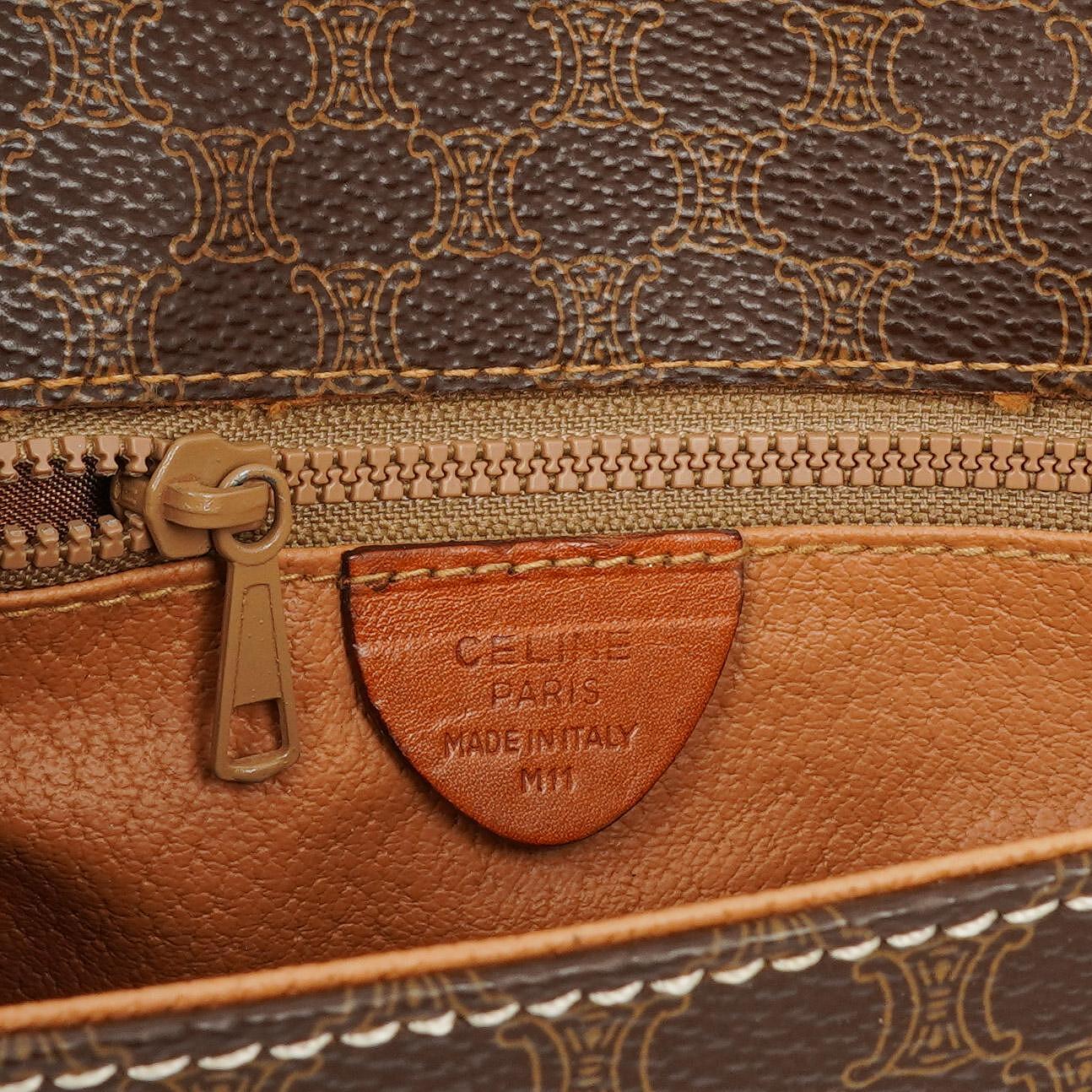 Celine Vintage Macadam Triomphe Braun Umhängetasche