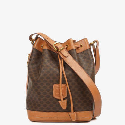 Celine Vintage Macadam Triomphe Braun Zugband Bucket Bag
