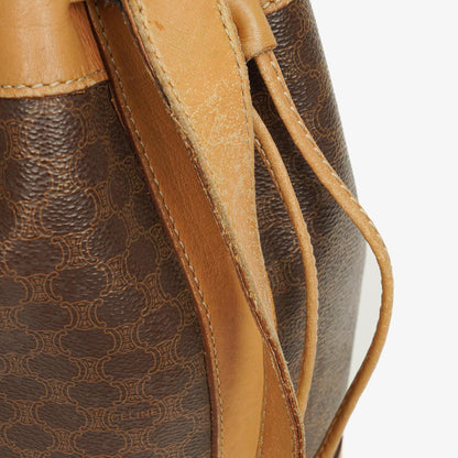 Celine Vintage Macadam Triomphe Bucket Bag mit Zugband in Braun