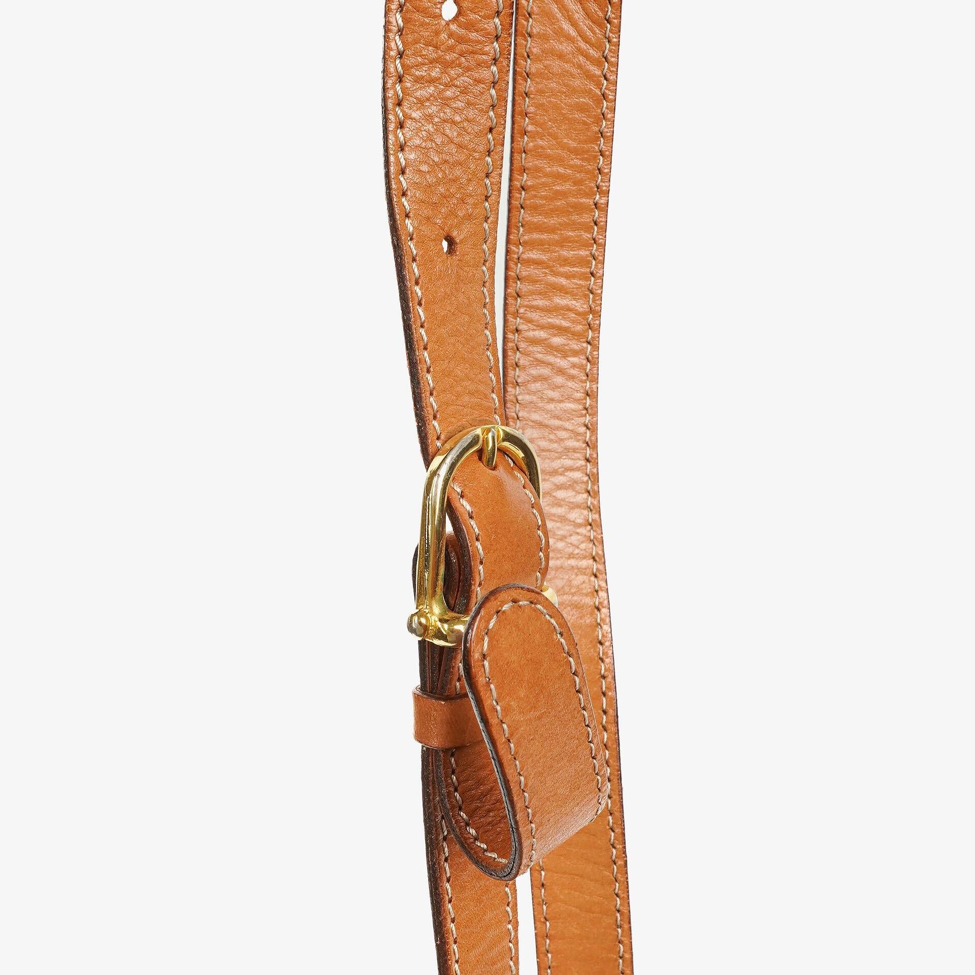 Celine Vintage Macadam Triomphe Bucket Bag mit Zugband in Braun
