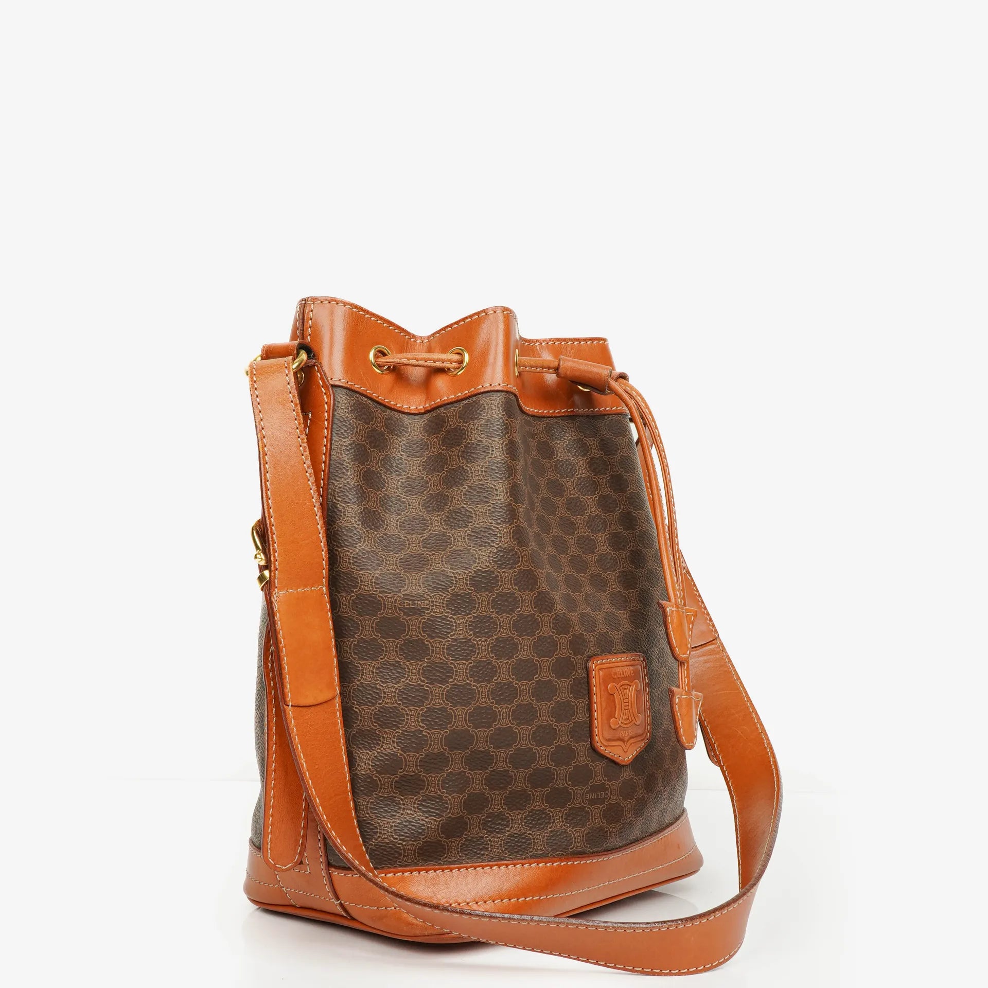 Celine Vintage Macadam Triomphe Bucket Tasche mit Kordelzug in Braun