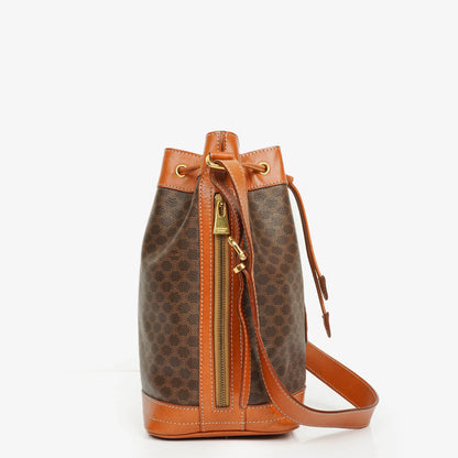 Celine Vintage Macadam Triomphe Bucket Tasche mit Kordelzug in Braun