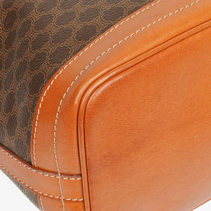 Celine Vintage Macadam Triomphe Bucket Tasche mit Kordelzug in Braun