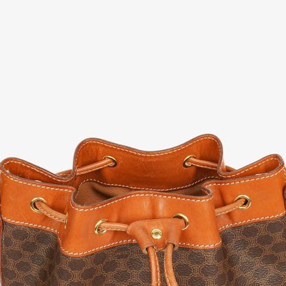 Celine Vintage Macadam Triomphe Bucket Tasche mit Kordelzug in Braun