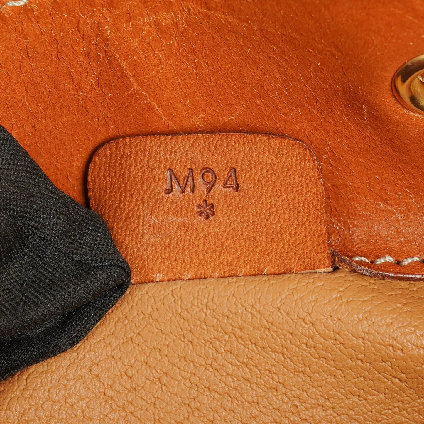 Celine Vintage Macadam Triomphe Bucket Tasche mit Kordelzug in Braun